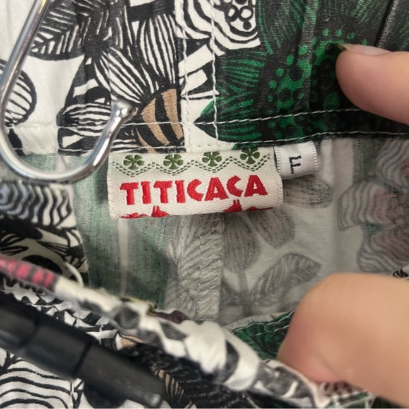 Titicaca white belted printed Japanese shorts size F , ‘one size’ READ - Picture 3 of 4